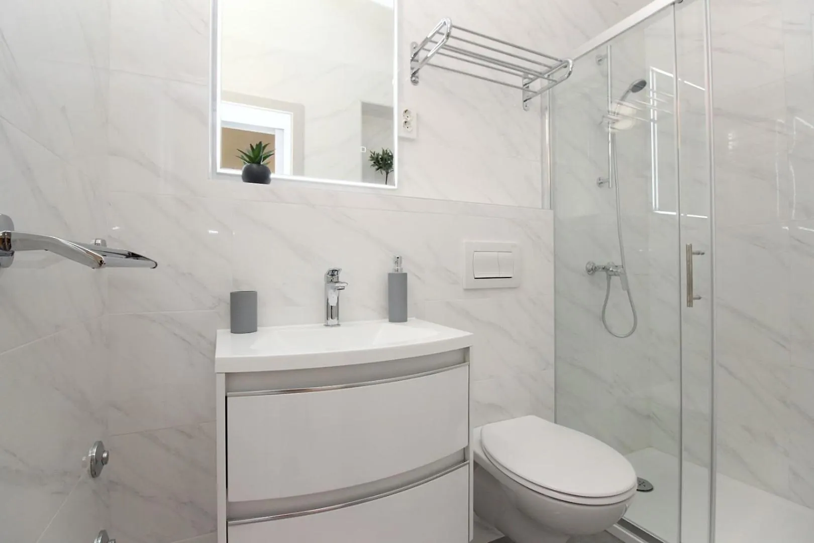בית הארחה Jurandvor Apartments Petrica