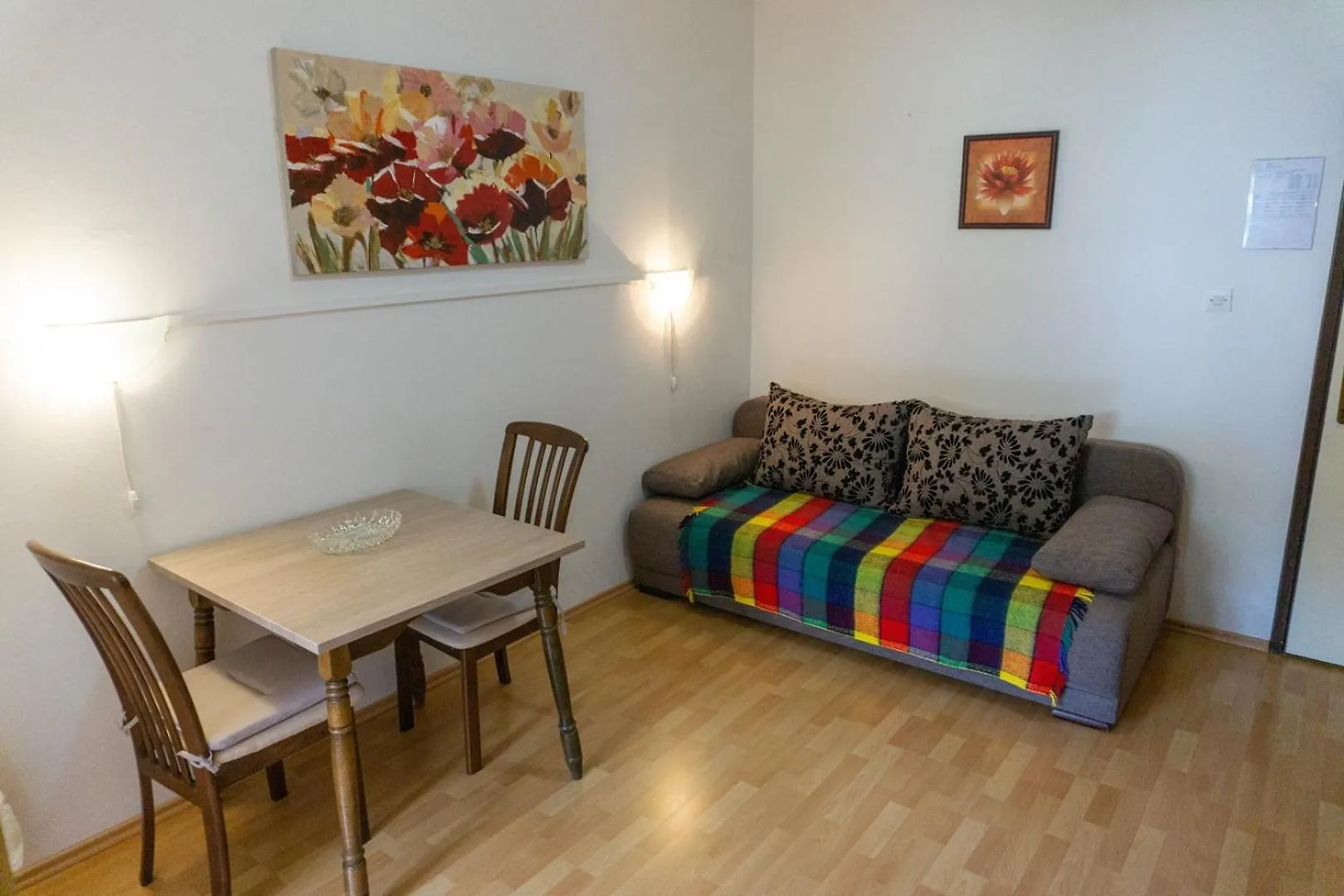 Jurandvor Apartments Petrica בית הארחה