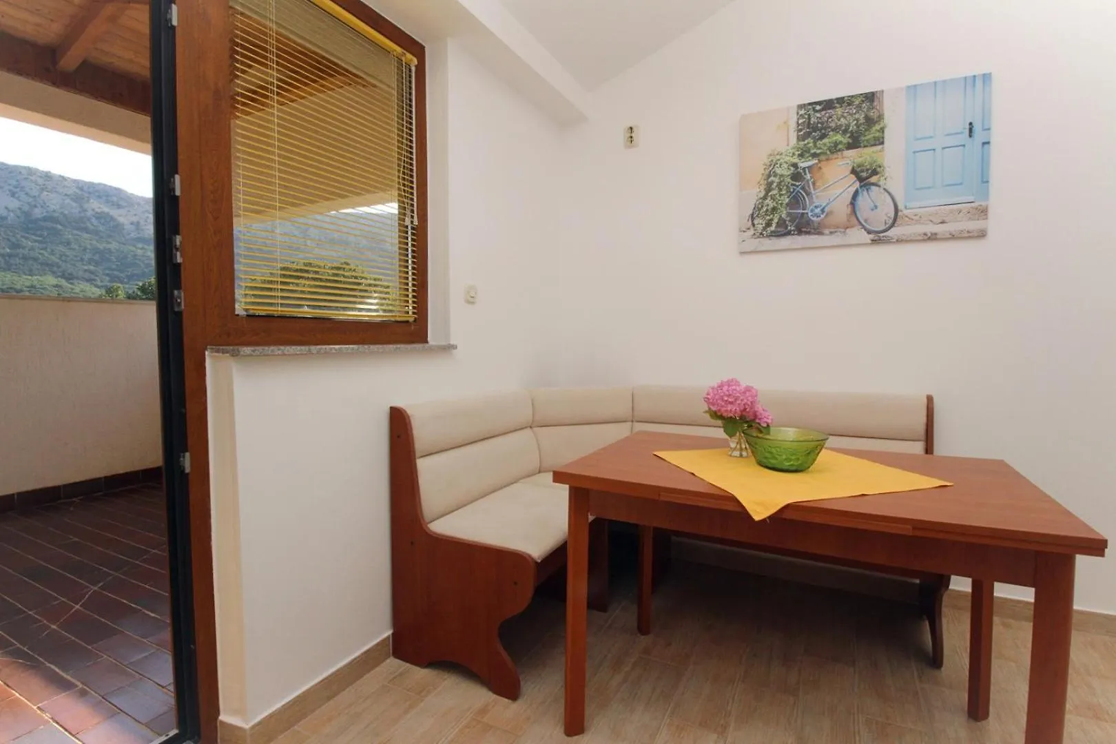 בית הארחה Jurandvor Apartments Petrica קרואטיה